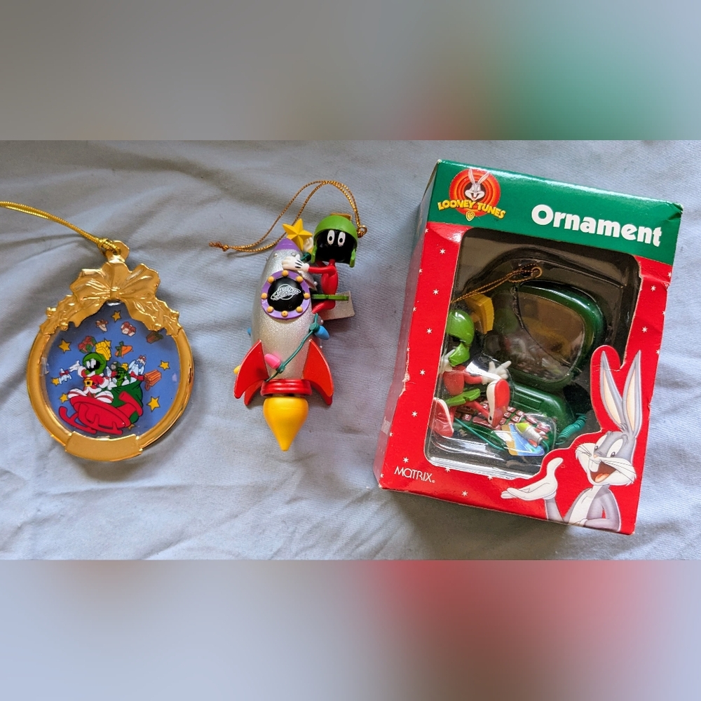 Marvin the Martian Set of 3 Vintage Collectible Christmas Ornaments, 1 in box